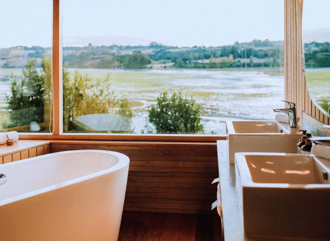 Feel at one with nature Right