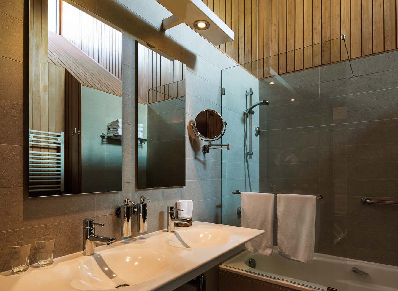 Feel at one with nature Right